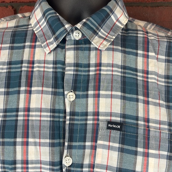 Hurley Men’s Medium Plaid Shirt – Casual, Streetwear, Layered - Picture 2 of 8